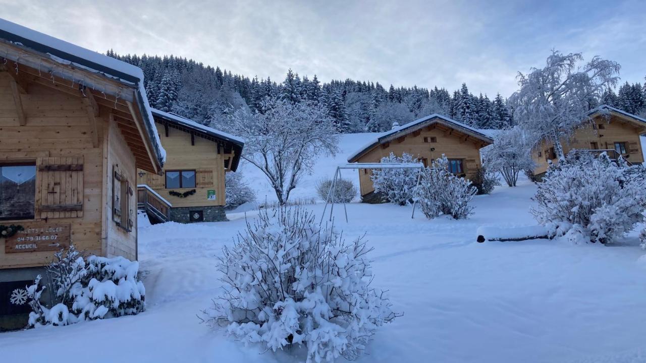 נוטרדאם-דה-בלקומב Chalets Savoie Les Chalets D'Heidi מראה חיצוני תמונה